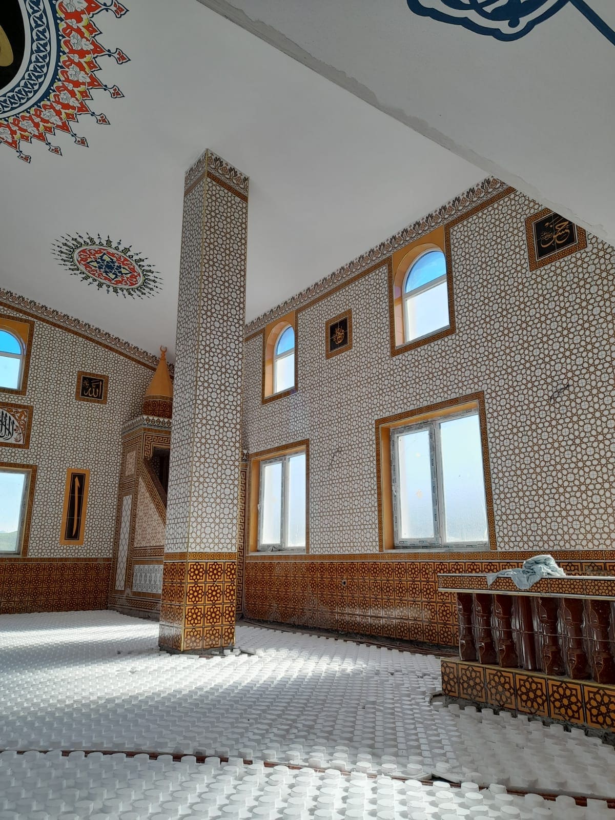 Cami Çini Duvar Kaplama