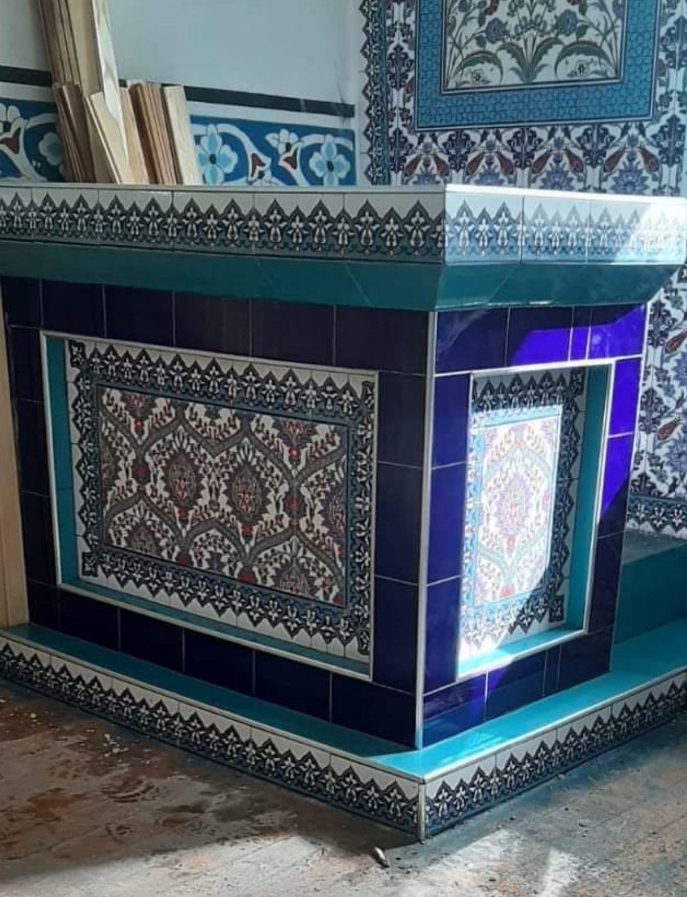 Vaaz Kürsüsü -27, Cami çini kürsüleri, Kütahya çini dekor,