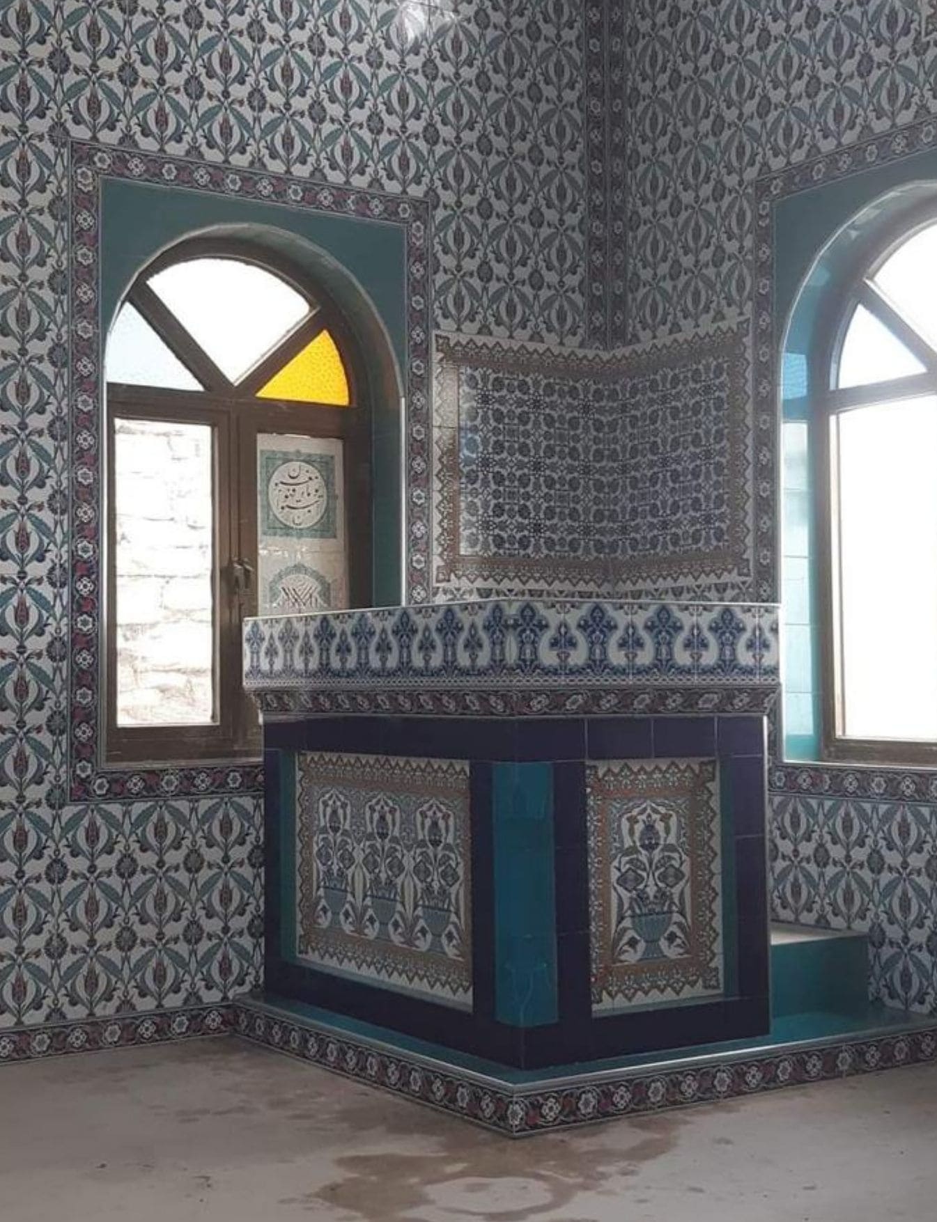 Vaaz Kürsüsü -28, Cami kürsü çini modeli, Kütahya çini dekor,