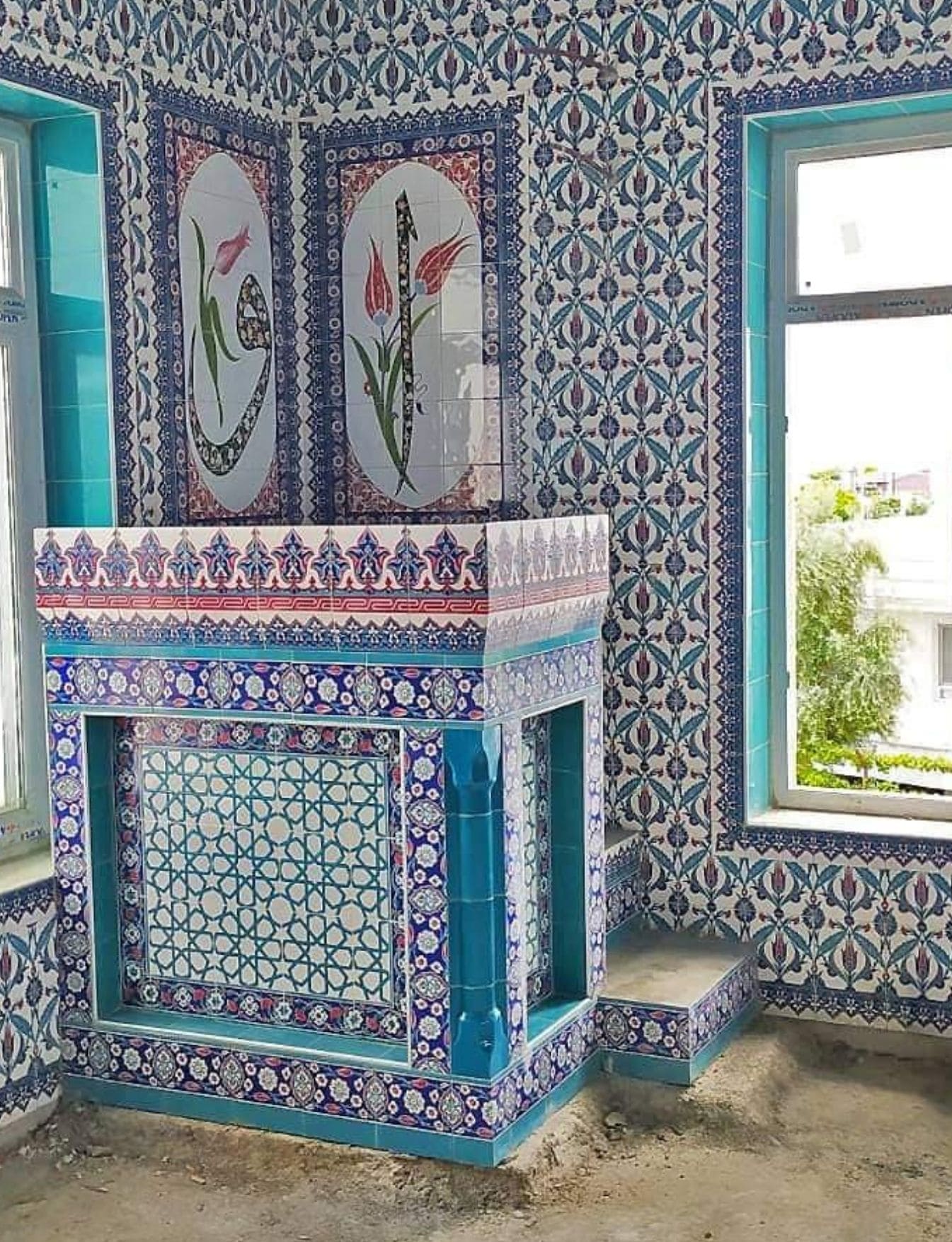 Vaaz Kürsüsü -29, Çinili cami vaaz kürsüsü, Kütahya çini dekor,