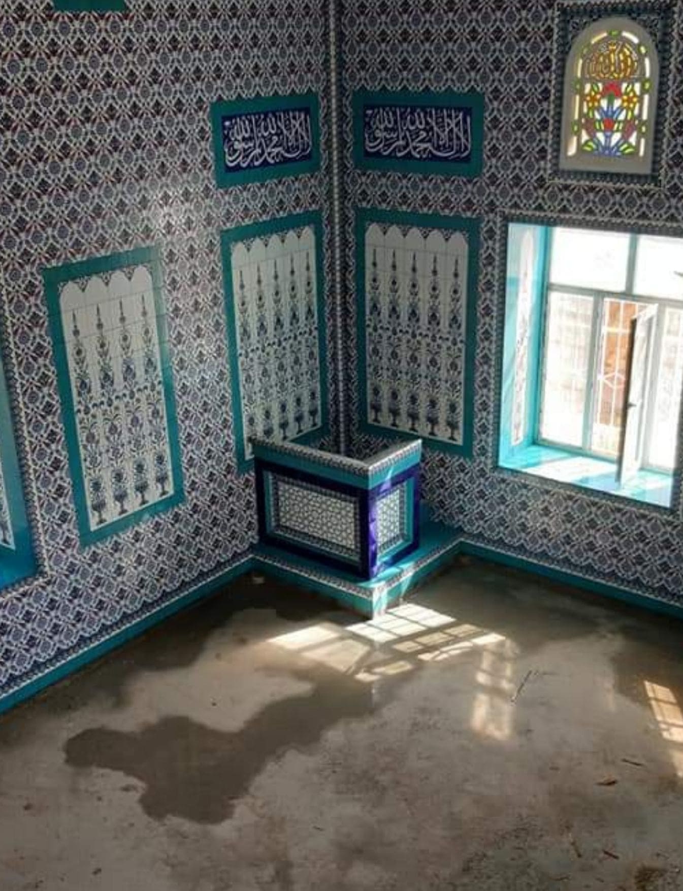 Vaaz Kürsüsü -33, Çinili cami kürsüleri, Kütahya çini dekor,