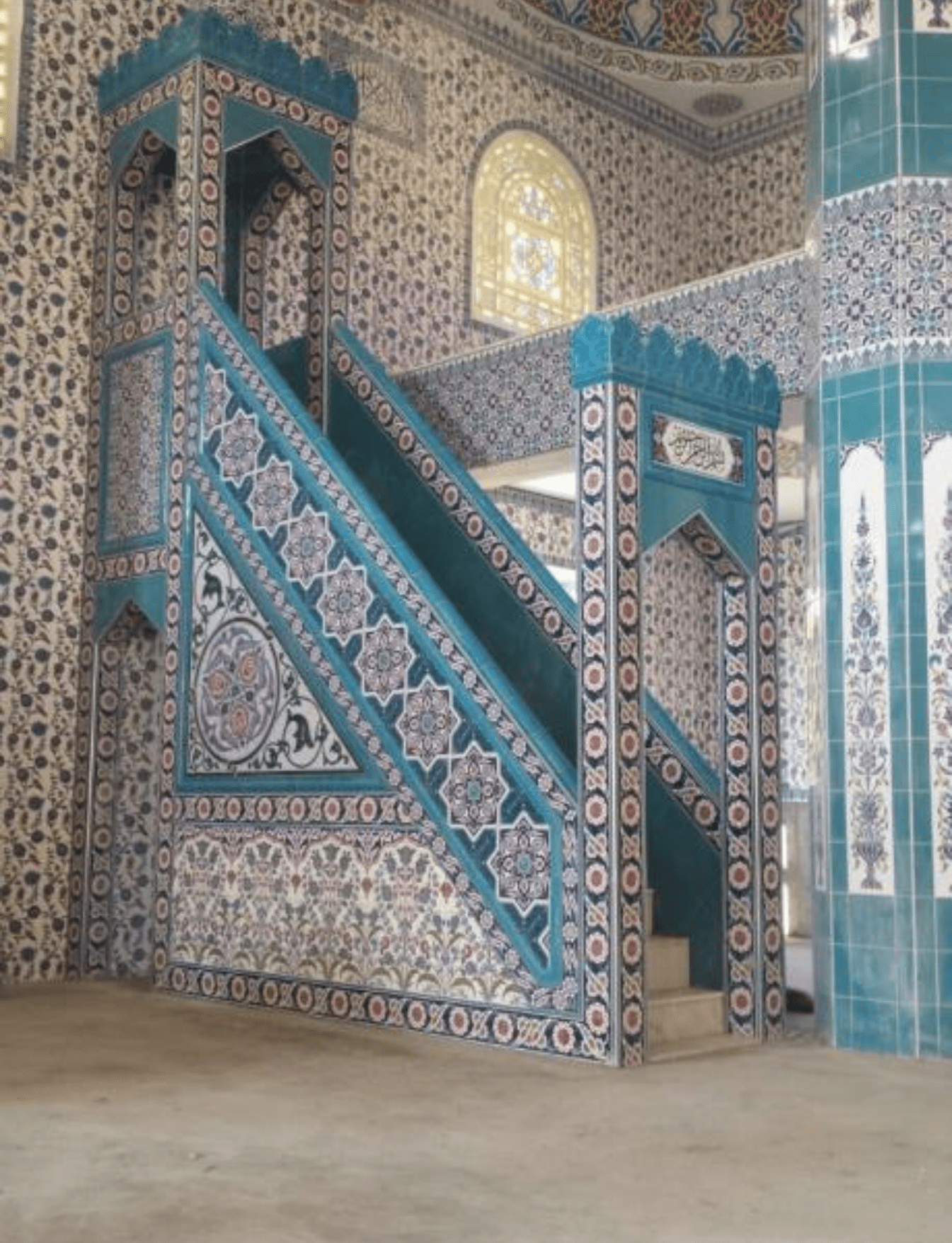 Minber -11, Minber Klasik Çini Modeli, Çini minber, Ahşap Minber Çini Modelleri, Kütahya Çini Dekor,