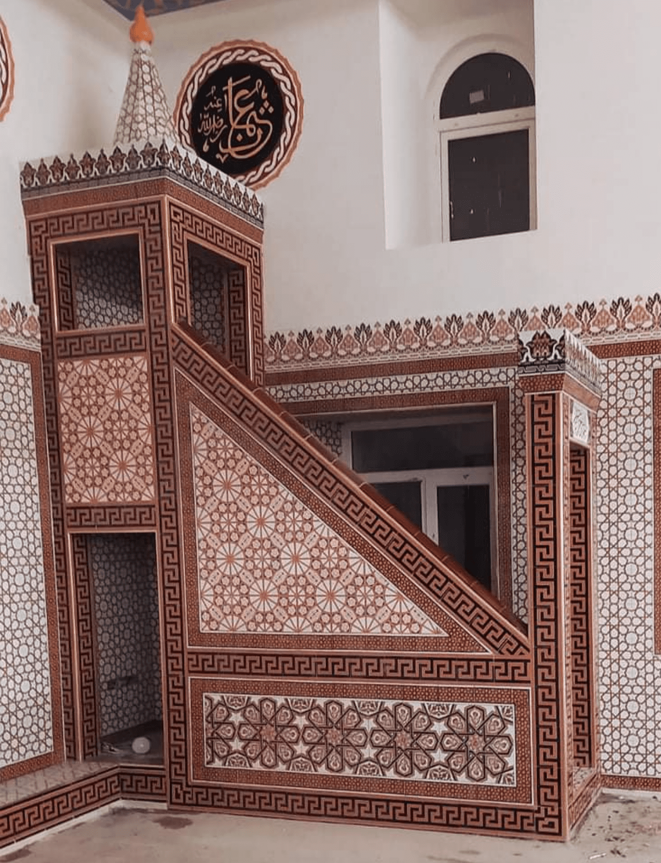 Minber -14, Ahşap Minber Desenli Çini Osmanlı Modeli, Hazır Minber, Çini Minber Çeşitleri, Kütahya Çini Dekor,