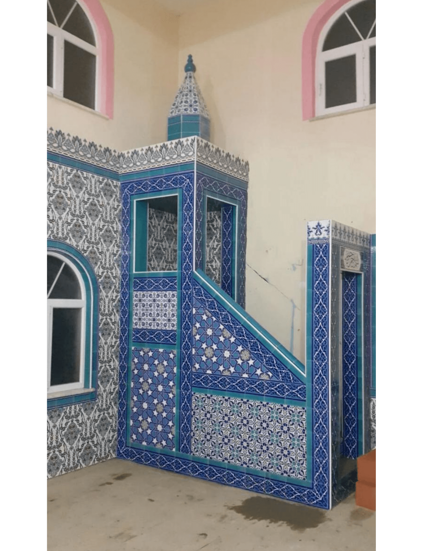 Minber -90, Masjid Tile Minber, Minber Çeşitleri, Cami Minber, Kütahya Çini Dekor,