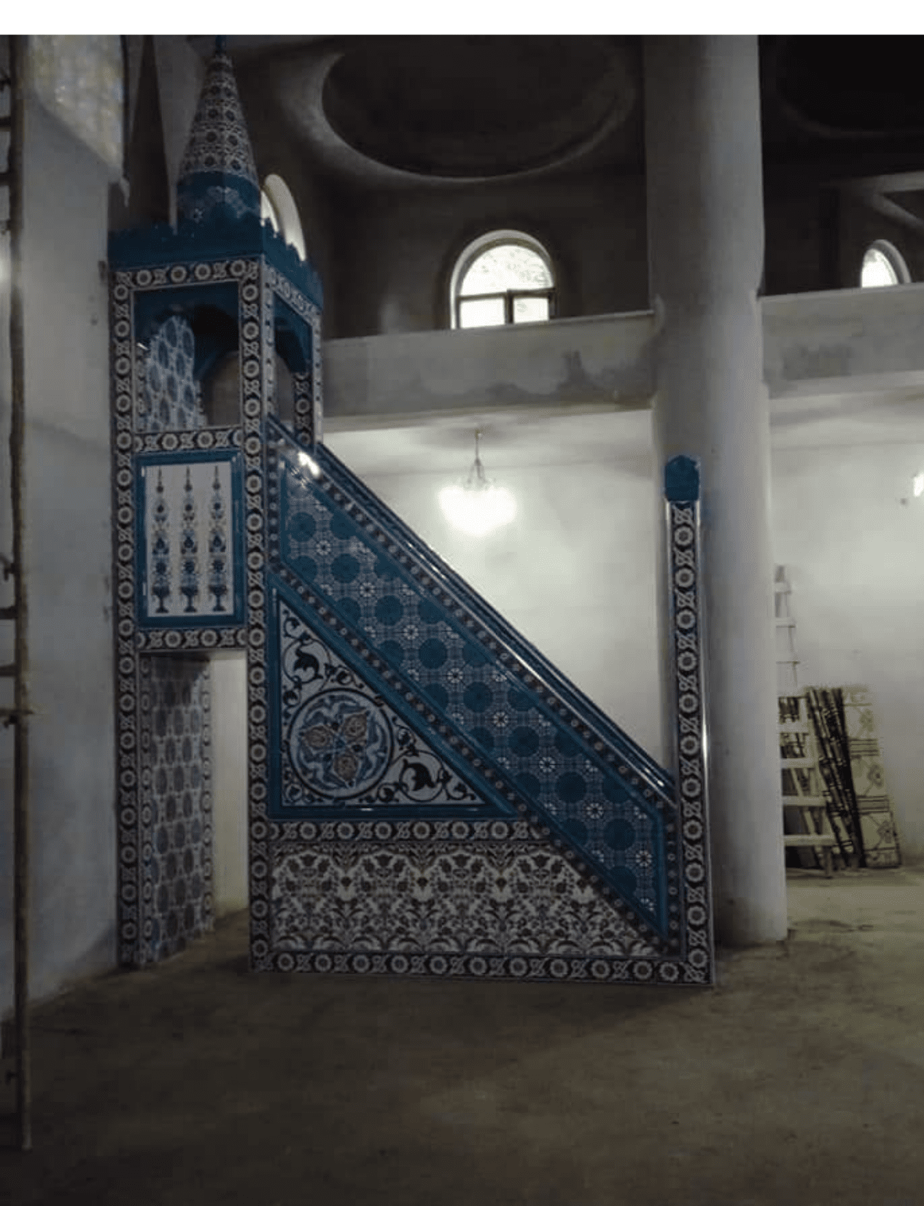 Minber -95, Minber Çinileri Osmanlı Motifli, Cami Minberi, Ahşap Minber Modelleri, Kütahya Çini Dekor,